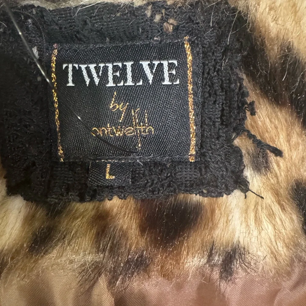 Stylish Animal Print Teddy Jacket - Picture 5 of 9